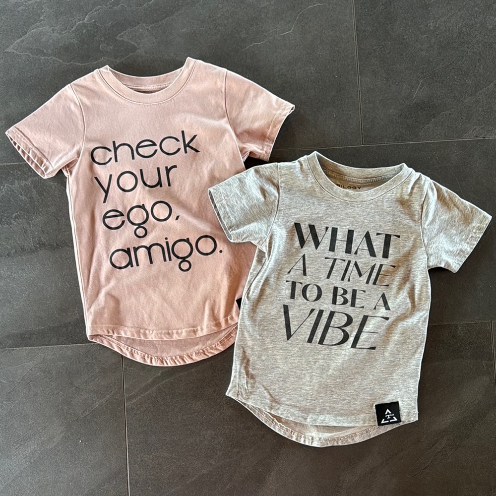 Trendy Pink and Gray Short Sleeve Tees with Graphic Prints